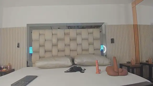 noah pariss online show from March 6, 9:28 am