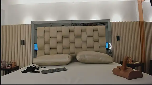 noah pariss online show from March 24, 9:36 am