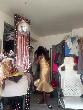 Motherbigbus online show from March 12, 6:25 pm