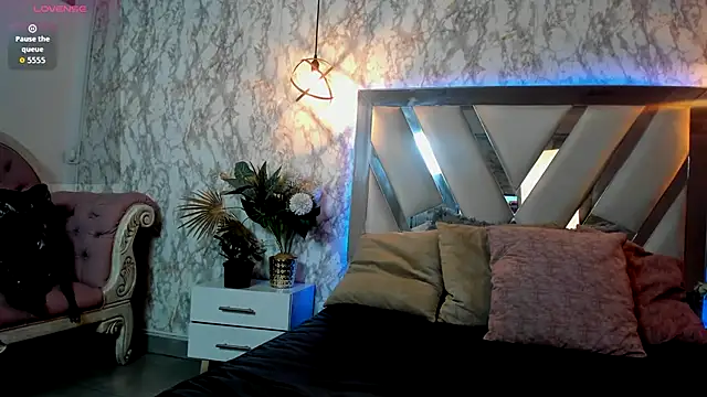 Snapshot of LILITH_LIBELULA chatting on December 15, 7:18 pm LILITH LIBELULA online show from December 15, 7:18 pm