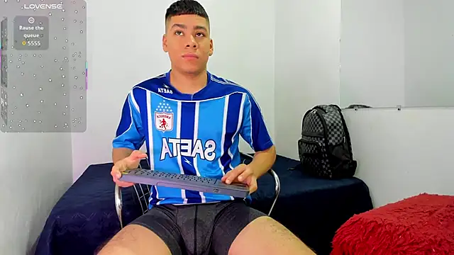 Lucastorrez01 online show from June 28, 9:32 pm
