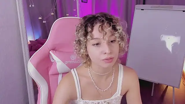 Snapshot of Mary_Wohlberg chatting on November 25, 6:24 am Mary Wohlberg online show from November 25, 6:24 am