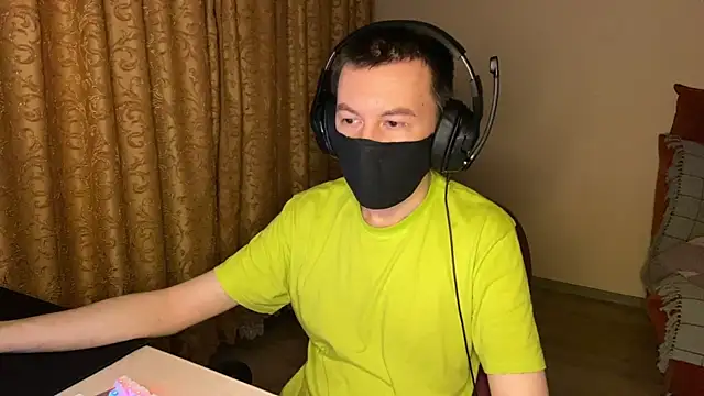 Snapshot of dr_pipirkin chatting on December 3, 3:32 pm dr pipirkin online show from December 3, 3:32 pm