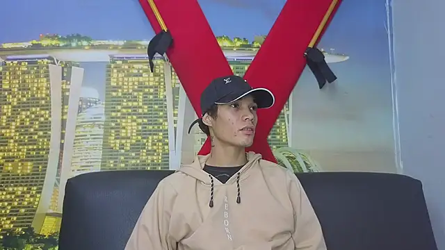 Extreme-sex-hot-dirt 4 online show from December 4, 8:28 pm