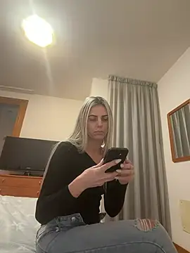 feliciafelon online show from February 21, 9:05 pm