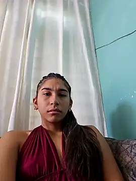 Snapshot of skinnyrox chatting on November 16, 2:55 pm skinnyrox online show from November 16, 2:55 pm