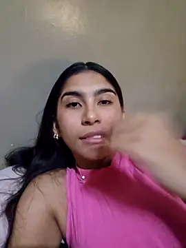 Snapshot of skinnyrox chatting on December 2, 2:17 am skinnyrox online show from December 2, 2:17 am