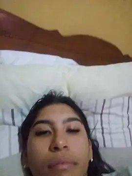Snapshot of skinnyrox chatting on July 3, 5:03 am skinnyrox online show from July 3, 5:03 am