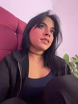 Snapshot of Sophie_wyld chatting on November 20, 2:23 am Sophie wyld online show from November 20, 2:23 am