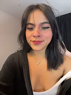 Snapshot of Sophie_wyld chatting on December 14, 1:11 am Sophie wyld online show from December 14, 1:11 am