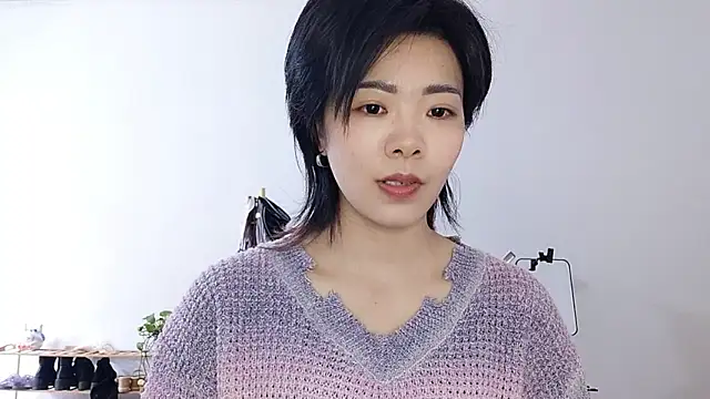 Snapshot of adele8731 chatting on November 23, 2:44 am adele8731 online show from November 23, 2:44 am