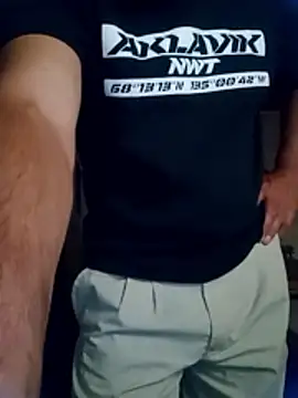 Snapshot of MilfyDilf40 chatting on November 23, 3:28 am MilfyDilf40 online show from November 23, 3:28 am