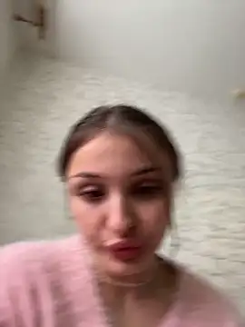 Snapshot of ErikaMuse chatting on November 24, 5:29 am ErikaMuse online show from November 24, 5:29 am