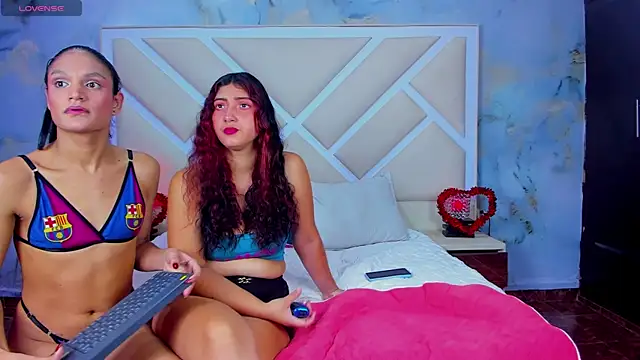 Snapshot of TrioPecadoVIP chatting on November 22, 6:45 am TrioPecadoVIP online show from November 22, 6:45 am