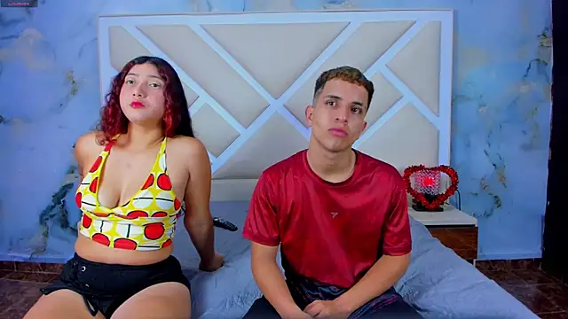 Snapshot of TrioPecadoVIP chatting on December 5, 7:17 am TrioPecadoVIP online show from December 5, 7:17 am