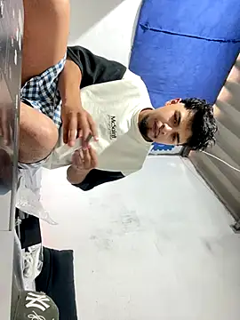 Snapshot of deivonthewater chatting on November 27, 6:21 pm deivonthewater online show from November 27, 6:21 pm