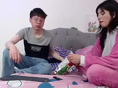 Snapshot of NAOMI-SENSUAL chatting on November 24, 2:22 am NAOMI-SENSUAL online show from November 24, 2:22 am