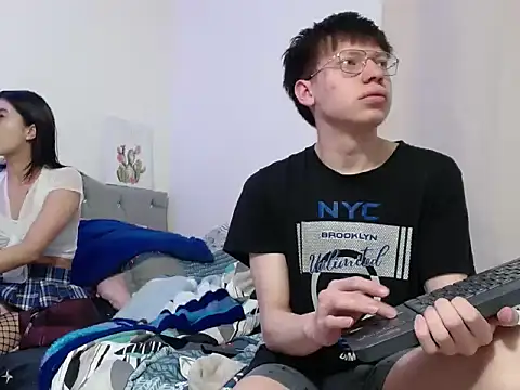 Snapshot of NAOMI-SENSUAL chatting on November 30, 2:15 am NAOMI-SENSUAL online show from November 30, 2:15 am