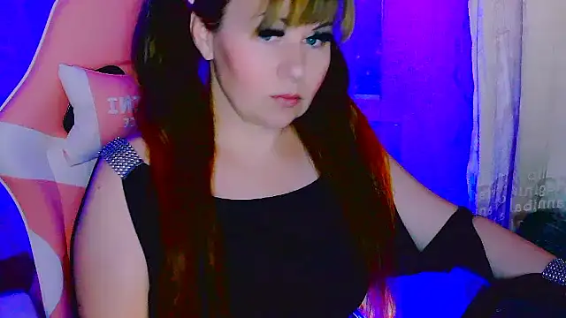 BESTLOLA online show from November 17, 10:43 am