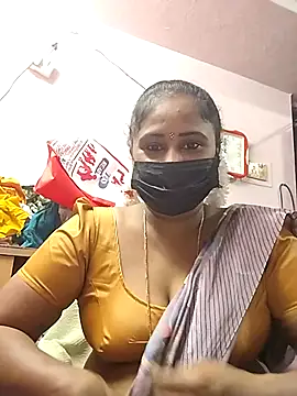 Snapshot of Tamil_devagi chatting on November 24, 4:29 pm Tamil devagi online show from November 24, 4:29 pm