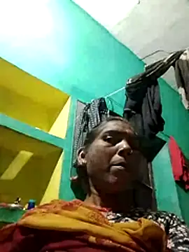 Snapshot of Xx_savita chatting on March 5, 12:06 am Xx savita online show from March 5, 12:06 am
