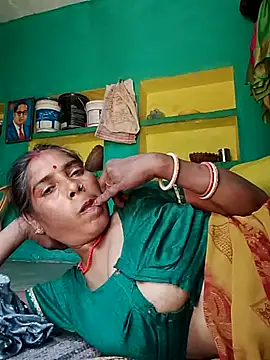 Snapshot of Xx_savita chatting on April 14, 9:04 am Xx savita online show from April 14, 9:04 am
