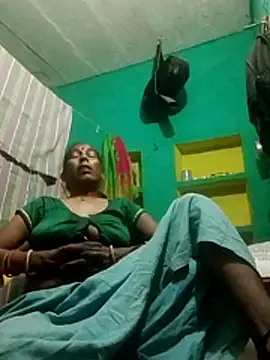 Snapshot of Xx_savita chatting on April 14, 10:49 pm Xx savita online show from April 14, 10:49 pm