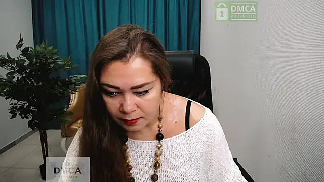 Snapshot of Susanna_S chatting on November 27, 6:04 am Susanna S online show from November 27, 6:04 am