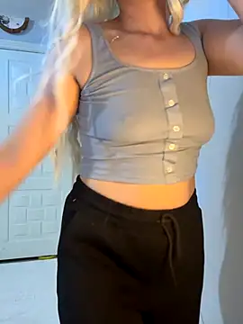 Snapshot of Manolya3434 chatting on November 28, 9:50 pm Manolya3434 online show from November 28, 9:50 pm