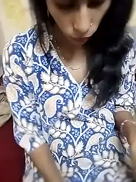 Snapshot of Rani_janam chatting on May 7, 4:12 pm Rani janam online show from May 7, 4:12 pm