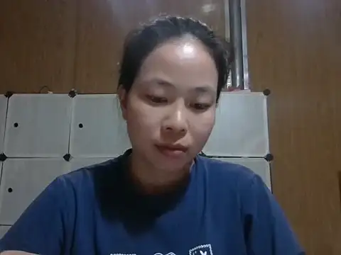 Snapshot of Cat-meow chatting on May 6, 5:57 am Cat-meow online show from May 6, 5:57 am