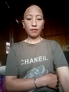 Snapshot of Gemma-sexyy chatting on November 18, 3:12 am Gemma-sexyy online show from November 18, 3:12 am