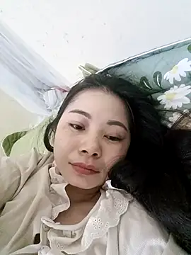 Snapshot of Moon-night222 chatting on December 5, 12:52 am Moon-night222 online show from December 5, 12:52 am