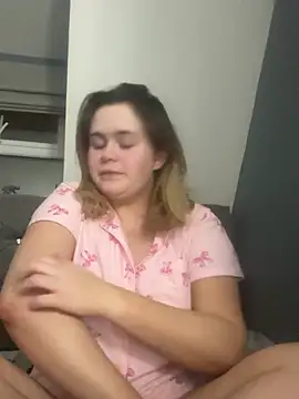 Blonde Bunny online show from February 1, 11:58 pm