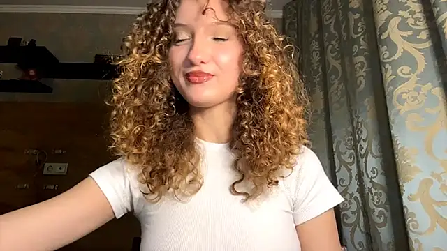 Snapshot of BrocadedEmulsion chatting on November 17, 4:13 pm BrocadedEmulsion online show from November 17, 4:13 pm