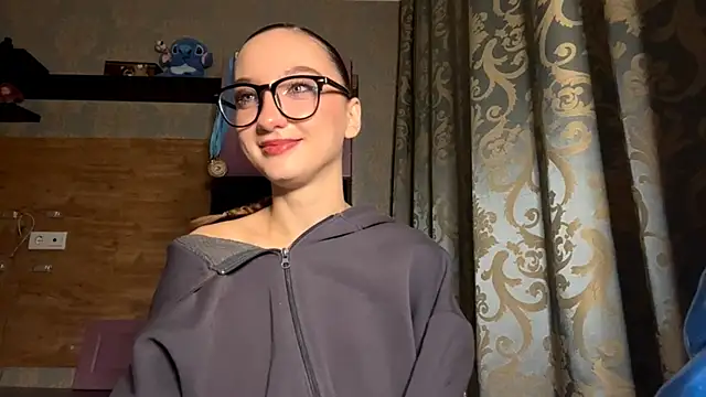 Snapshot of BrocadedEmulsion chatting on December 2, 5:08 pm BrocadedEmulsion online show from December 2, 5:08 pm