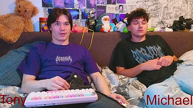 Snapshot of jordanjock chatting on December 1, 7:46 am jordanjock online show from December 1, 7:46 am