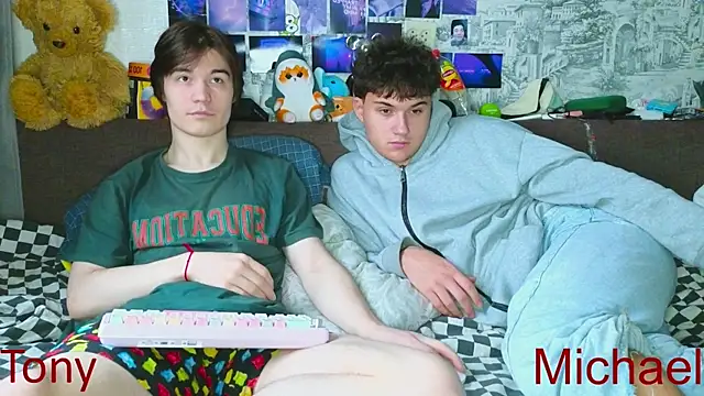 Snapshot of jordanjock chatting on December 5, 9:29 am jordanjock online show from December 5, 9:29 am