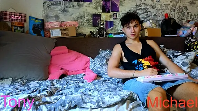Snapshot of jordanjock chatting on July 18, 6:17 am jordanjock online show from July 18, 6:17 am