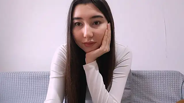 Snapshot of Alice_puff chatting on November 24, 10:15 am Alice puff online show from November 24, 10:15 am