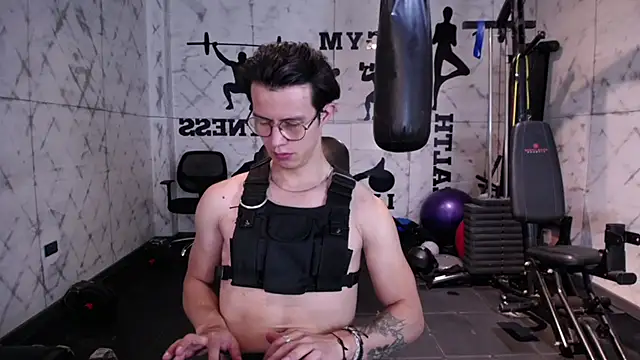 Snapshot of Brandon_starkk chatting on November 24, 11:54 am Brandon starkk online show from November 24, 11:54 am