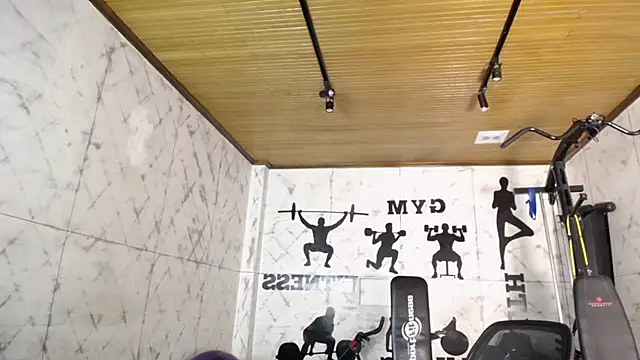 Snapshot of Brandon_starkk chatting on November 29, 12:08 pm Brandon starkk online show from November 29, 12:08 pm