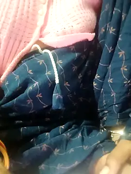 Snapshot of Anushasharma89 chatting on December 15, 12:59 am Anushasharma89 online show from December 15, 12:59 am