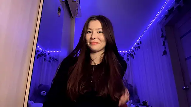 Snapshot of CutieSlim chatting on November 28, 2:09 pm CutieSlim online show from November 28, 2:09 pm