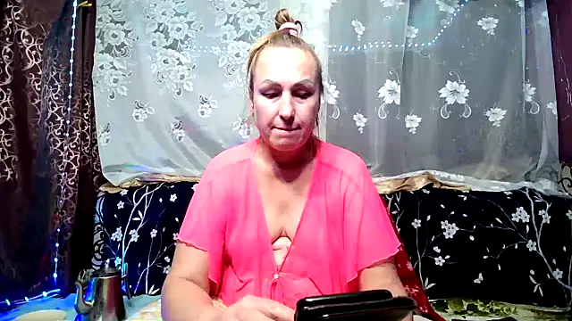 Snapshot of Kissingyouu chatting on December 5, 6:48 pm Kissingyouu online show from December 5, 6:48 pm