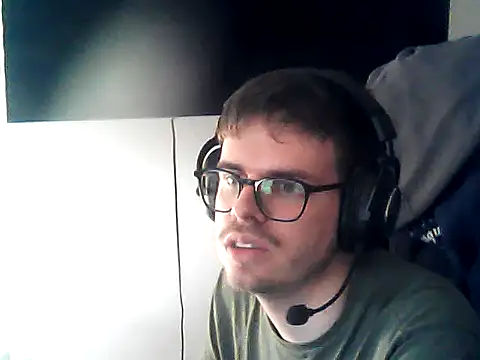 Snapshot of DesertedMonoxide chatting on March 12, 4:24 pm DesertedMonoxide online show from March 12, 4:24 pm