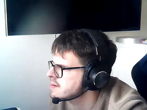 Snapshot of DesertedMonoxide chatting on March 19, 11:03 am DesertedMonoxide online show from March 19, 11:03 am