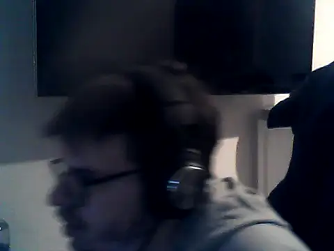 Snapshot of DesertedMonoxide chatting on March 28, 11:32 am DesertedMonoxide online show from March 28, 11:32 am