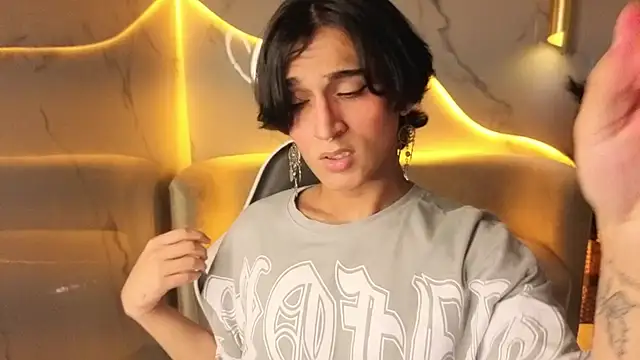 zoe tp online show from December 1, 8:03 pm