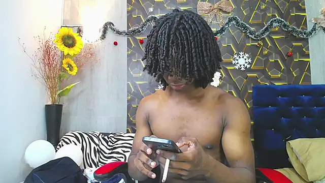 Snapshot of negga_cum chatting on December 3, 1:20 pm negga cum online show from December 3, 1:20 pm